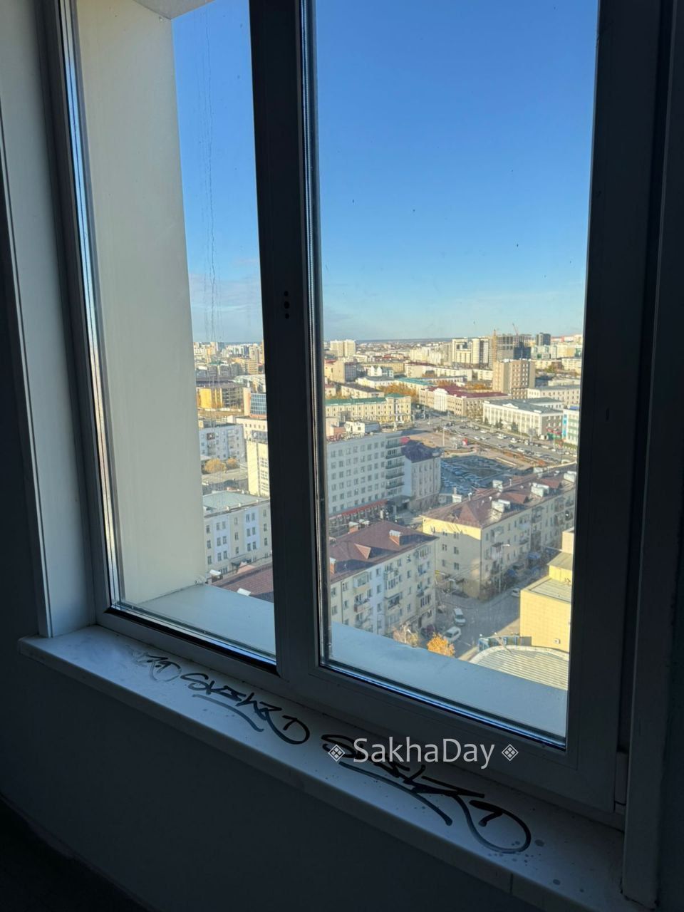 Опасное увлечение. Подростки в Якутске взламывают замки и лезут на крыши