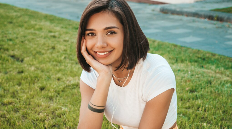 Открывайте двери: счастье стучится к 4 знакам Зодиака — они смогут избавиться от любых проблем