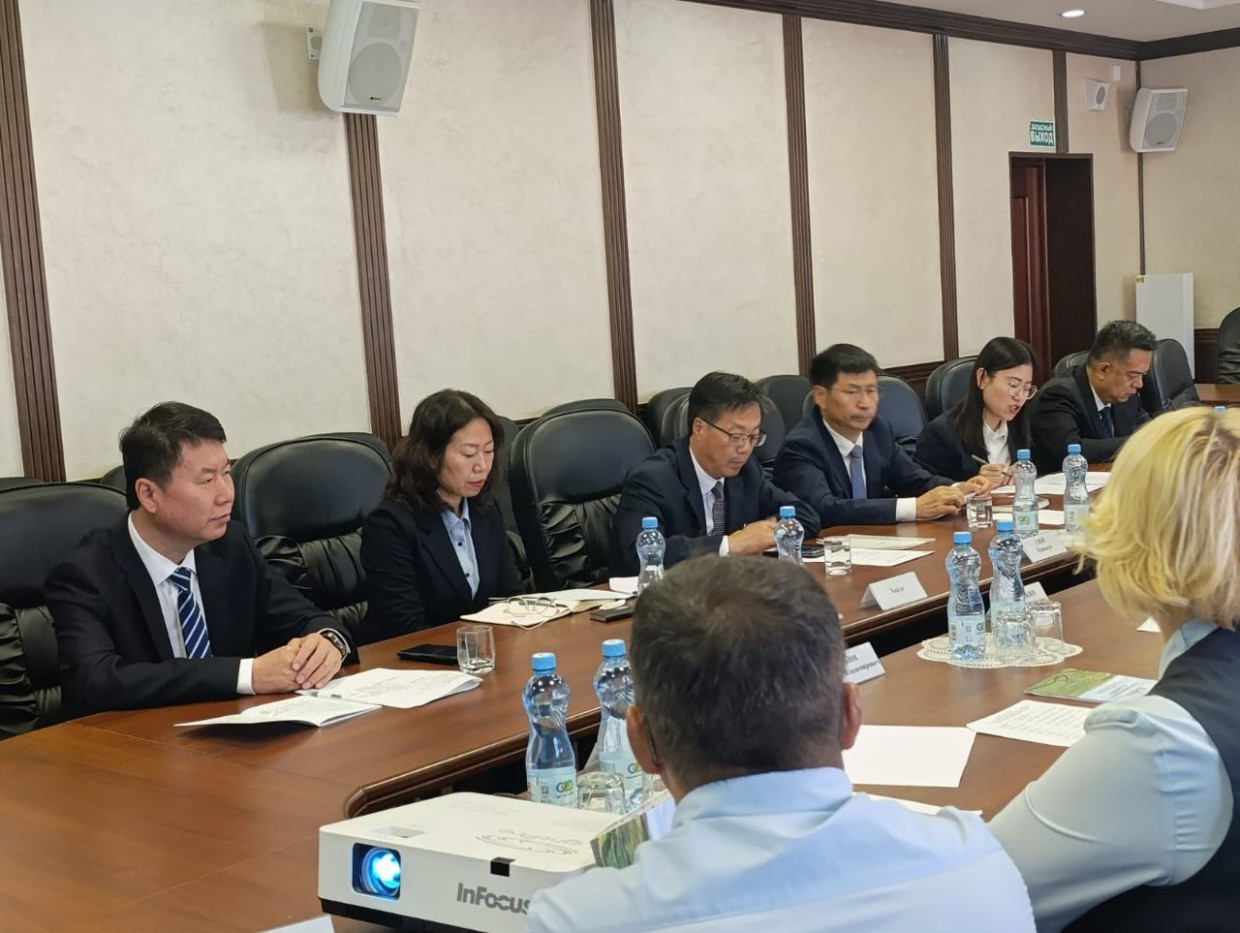 В Якутске изучат опыт озеленения китайского города Хулунбуир