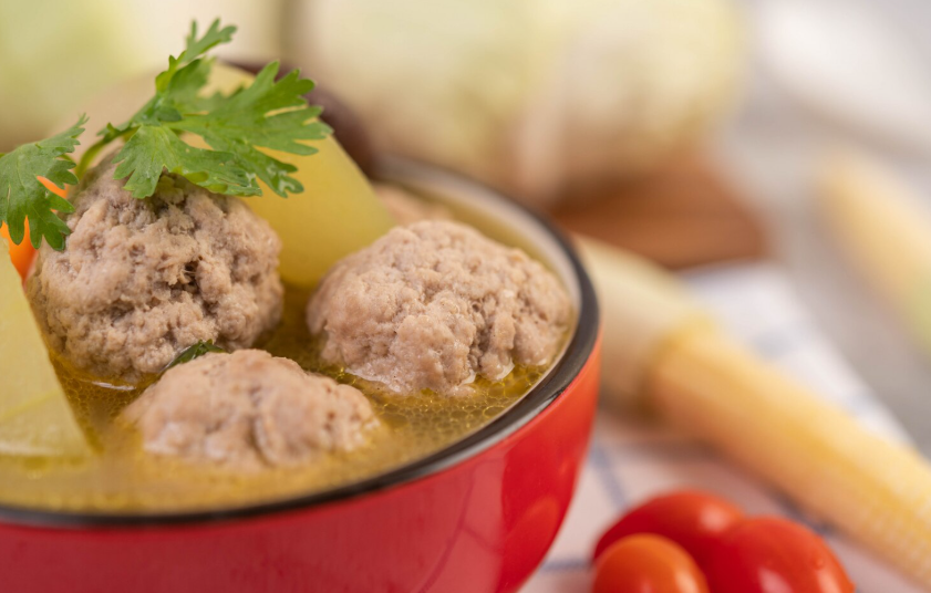 Это не просто еда — это уют, это как будто мама говорит «Присядь, покушай»: самые вкусные тефтели