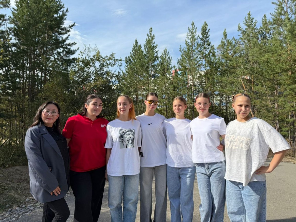 Сколько подростков работали летом в Якутске?