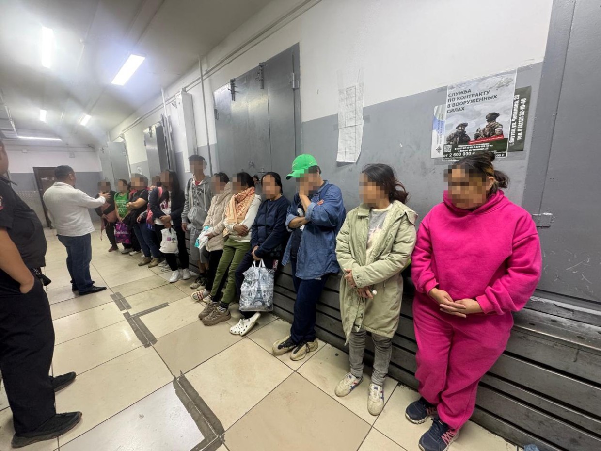 В Якутске правоохранители выявили 23 нелегалов из Филиппин, предоставлявших клининговые услуги