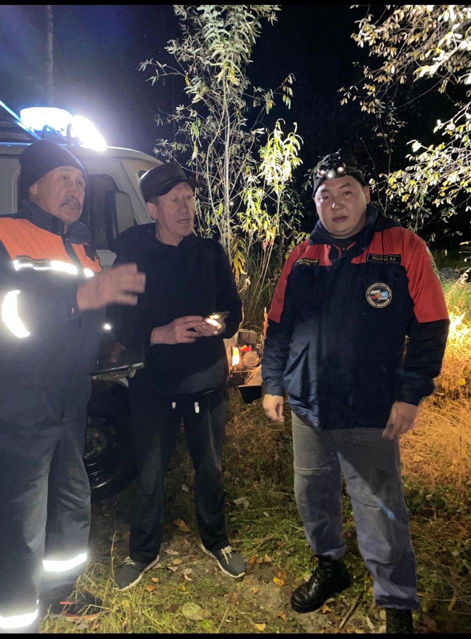 В Ленском районе спасатели нашли заблудившегося грибника