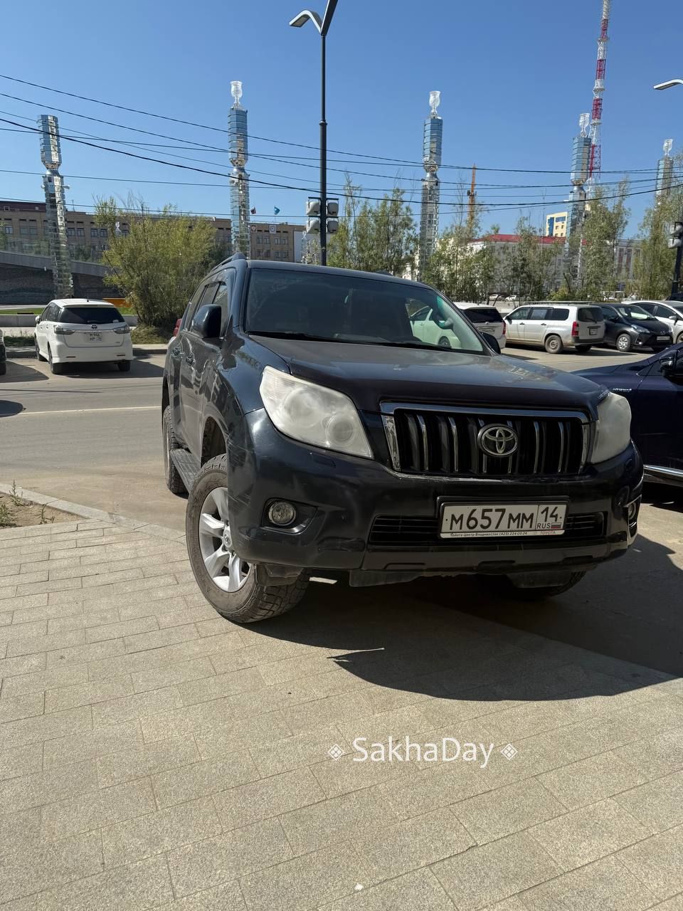 В центре Якутска появятся платные парковки. Как отреагировали на это в соцсетях?