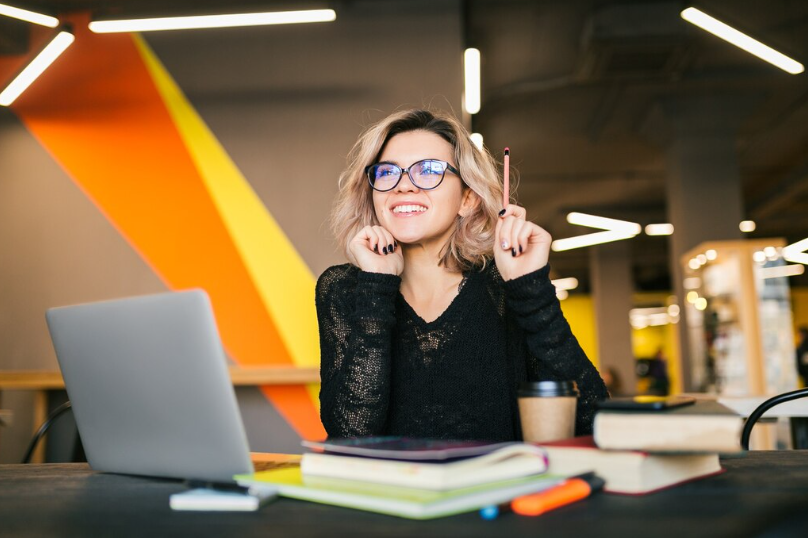 Самые умные знаки Зодиака: Звезды наградили их большим умом — общение с ними точно пойдет на пользу