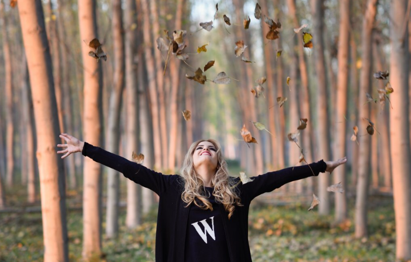 Сама Судьба пришла отдать подарки: 3 знака Зодиака получат спокойствие — ловите Энергию космоса