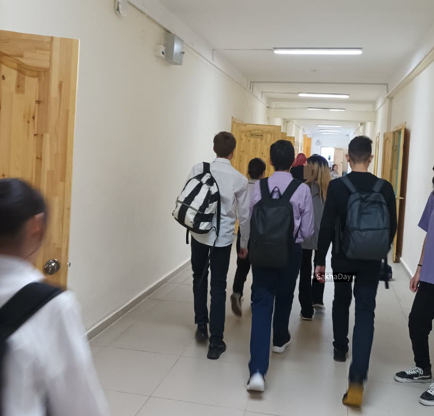 В Эвено-Бытантайском улусе под оптимизацию может попасть почти 70 ставок в сфере образования