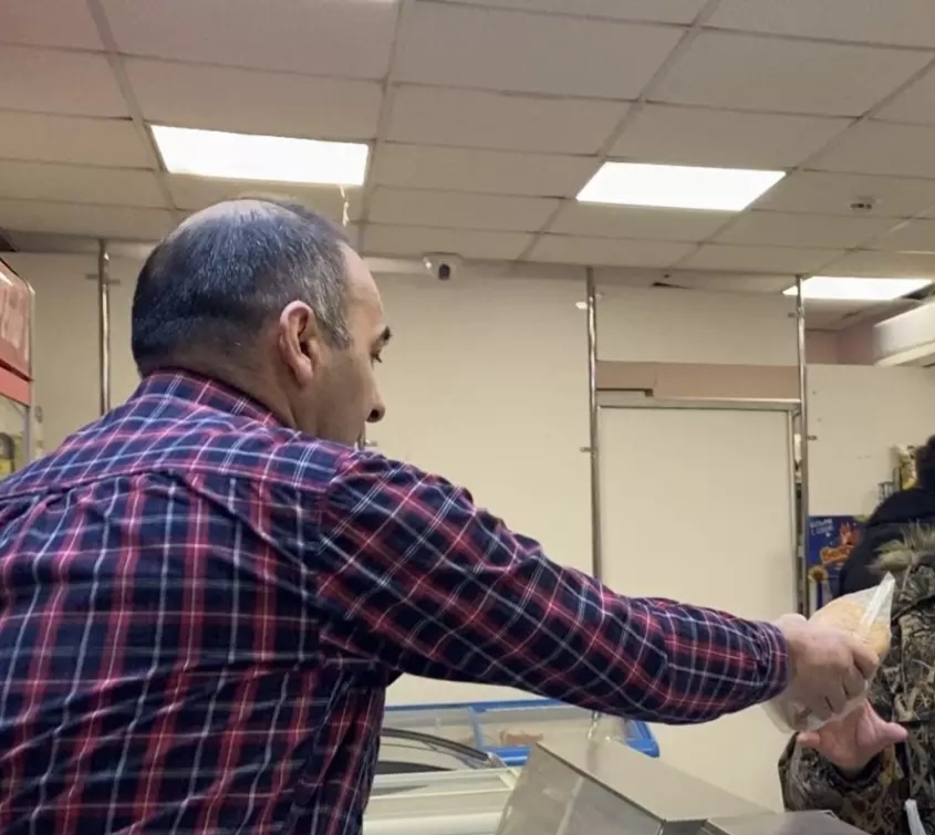 Ровшан Хаммадов, задолжавший 4 млн. руб. якутским предпринимателям, жалуется на побои