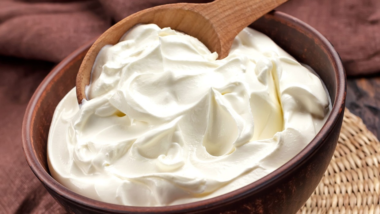 Секреты сметанного гурмана: как отличить настоящий продукт от подделки — раскройте тайны вкуса и выбирайте лучшее