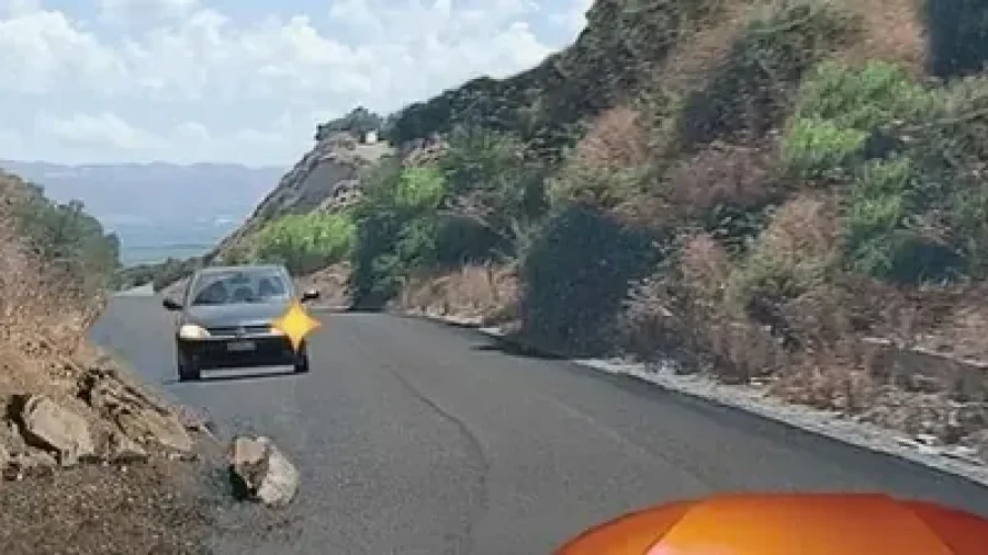 Сложная ситуация на дороге: шанс попасть в нее невысок, но есть — решим задачку на всякий случай