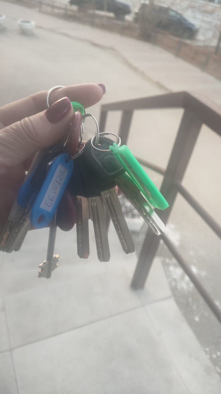 Жительница Якутска получила ключи от новой квартиры!