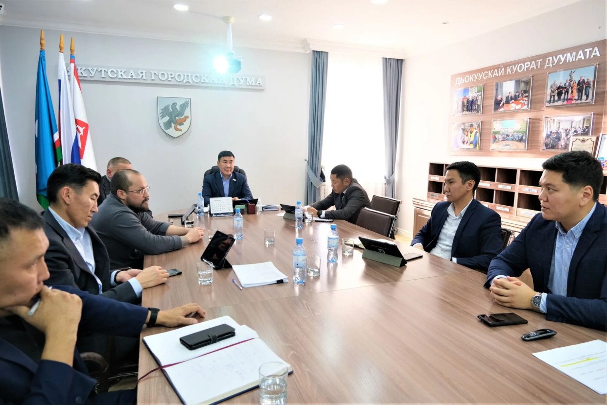 В этом году на цифровизацию мэрии и муниципальные СМИ Якутска потратят 401,7 миллиона — в следующем запросят еще больше