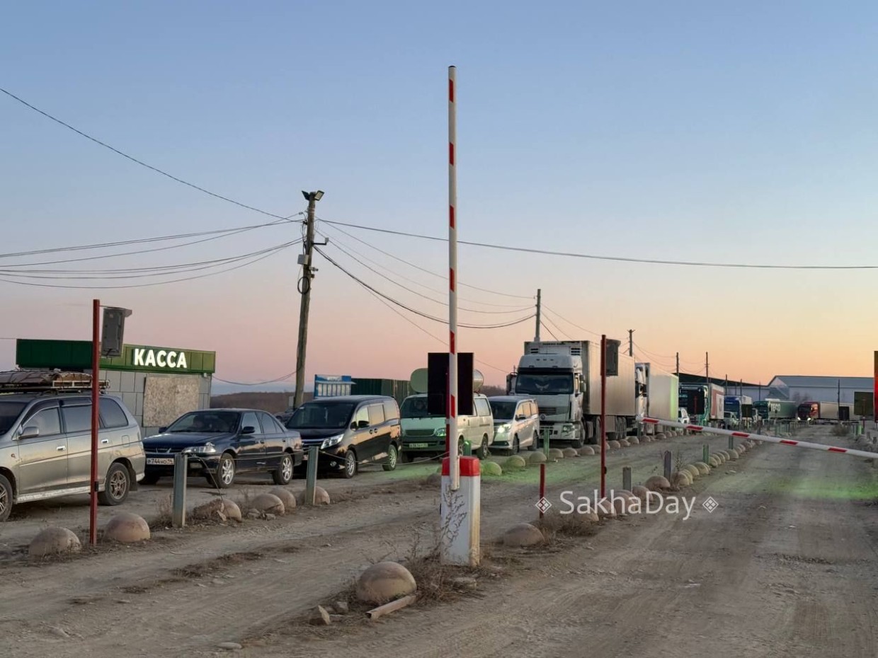 Ежелгі уақытта жыныстық қатынас Порно күйеу бала қайын енесін асүйде юбкамен сиқыған
