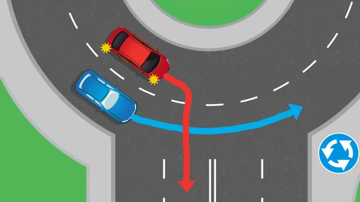 Коварный билет ПДД: кто должен уступить дорогу, синее авто или красное — решите задачку, с которой не справляется даже самый опытный водитель