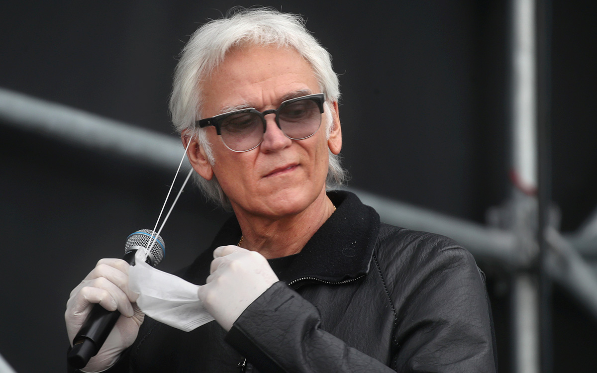 Стеклянный оазис музыканта Маршала: когда дом — это искусство, а природа — лучший дизайнер