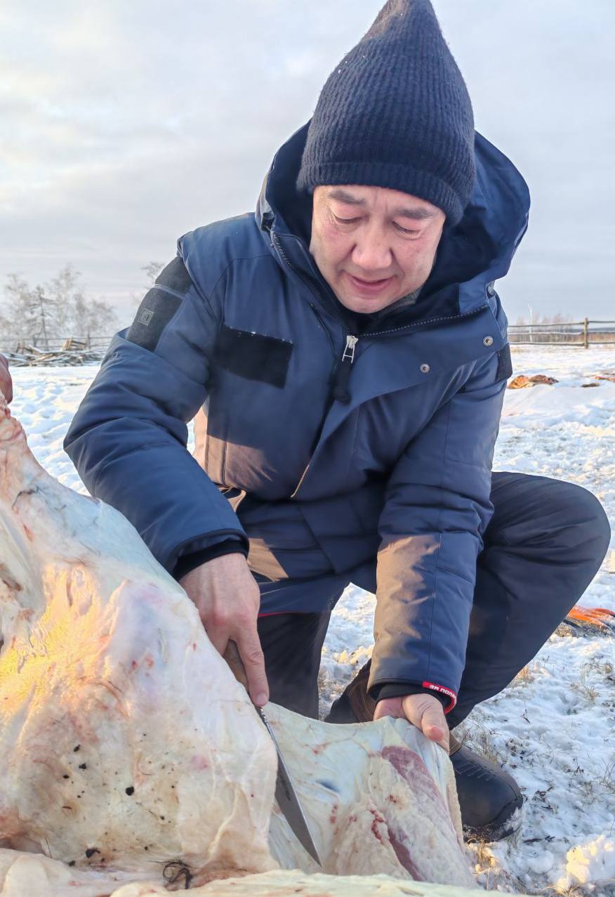 Айсен Николаев поздравил якутян с началом сезона забоя скота