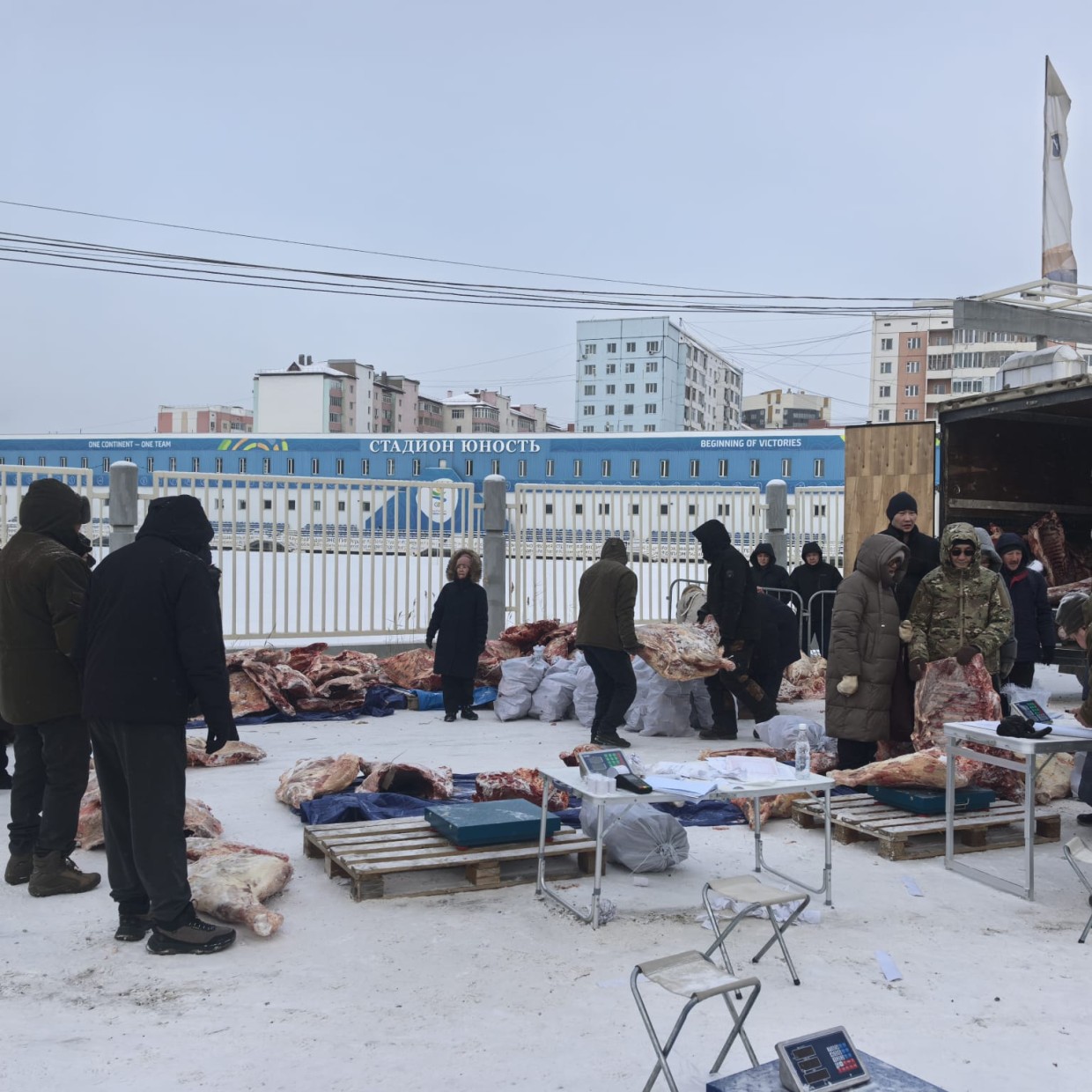 Фотофакт: Мясной ажиотаж у "Триумфа"