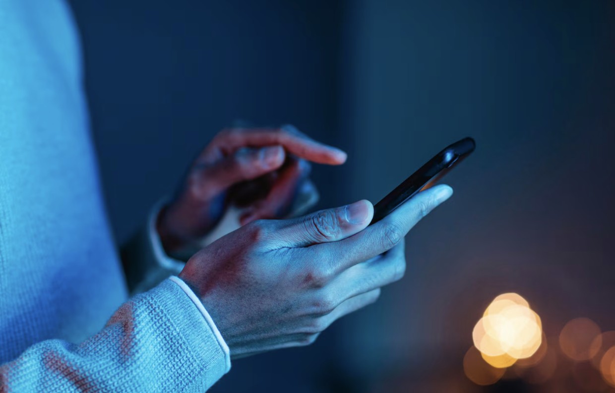 Опять сел: если бы вы это знали, не пришлось бы тратиться на аккумуляторы — вот, почему ваш телефон так быстро умирает