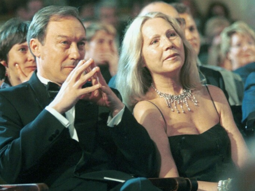 Янковский ухлёстывал за молоденькими, пока жена сидела дома: «Пожалеешь, что не осталась на ночь» — вся правда об актёре