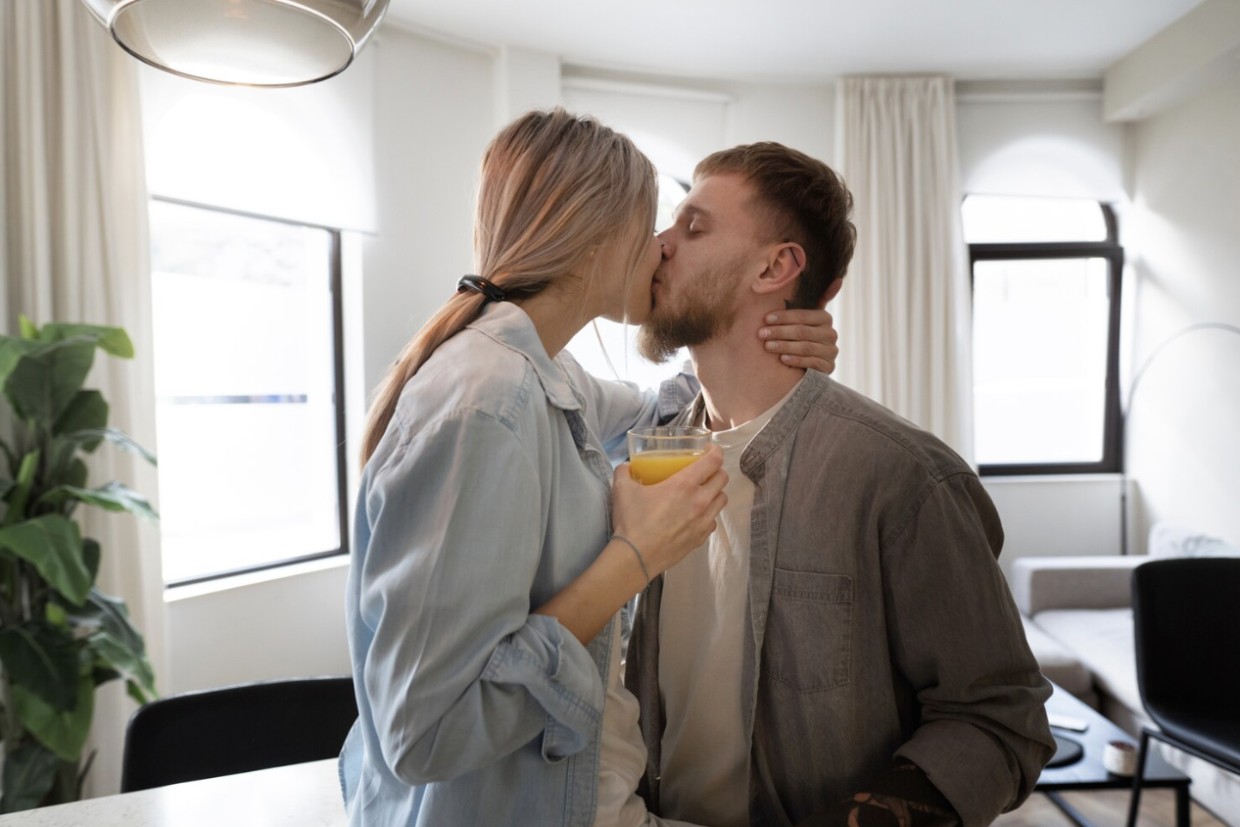 Эпицентр страсти и нежности: начало ноября для 1 знака Зодиака — время глубоких трансформаций, вы еще никогда не были так близки с кем-то