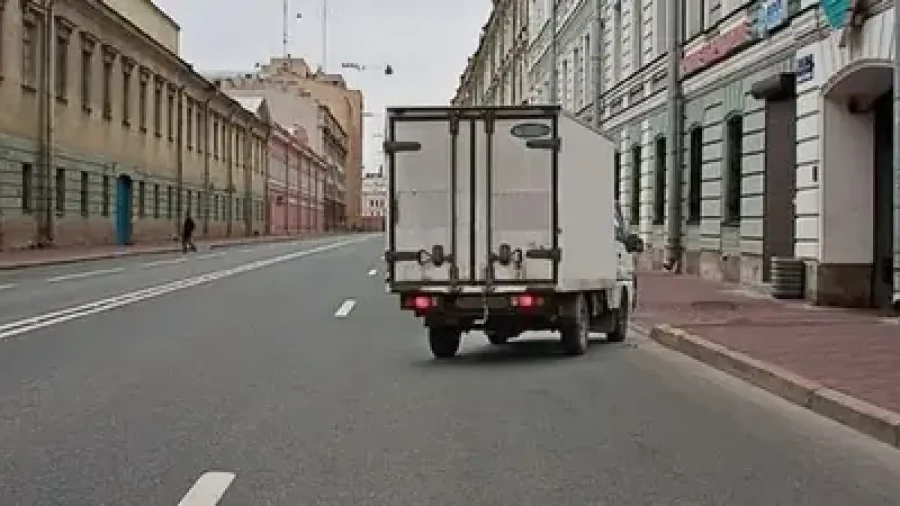 Нехороший маневр: этот водитель 100% нарушает, но как это доказать — попробуйте решить билет ПДД, в котором ошибается 85% водителей