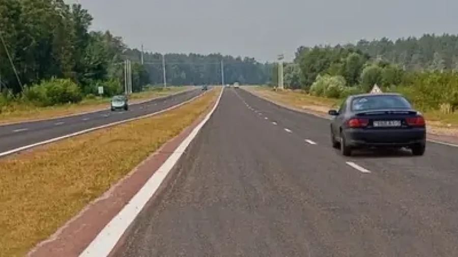 Учебная езда на автомагистрали: иногда ПДД проще, чем кажется — не ищите запретов там, где их нет, только 5% водителей смогли ответить правильно.