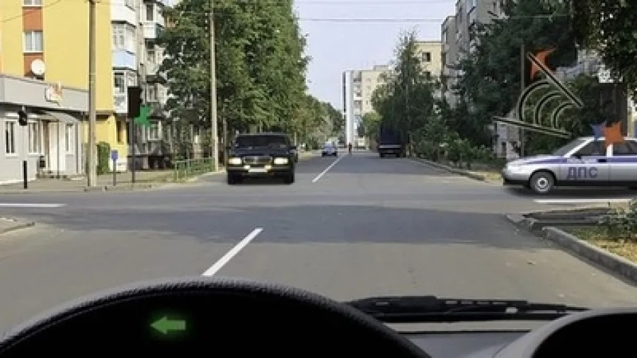 Надо ли пропускать полицейскую машину: вопрос из билета ПДД — ошибаются почти все, кроме полиции