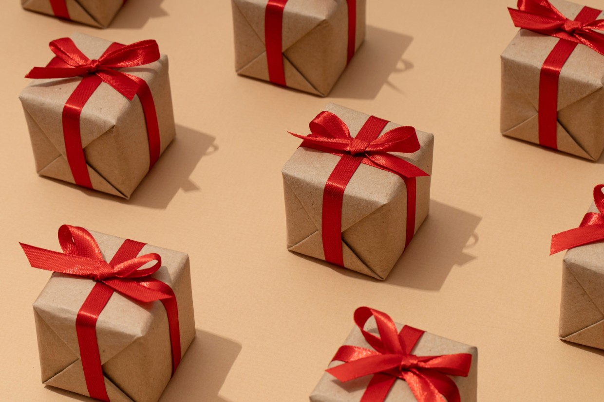 Лучший презент на земле: 5 классных идей, что подарить на Новый год — это точно пригодится в 2026