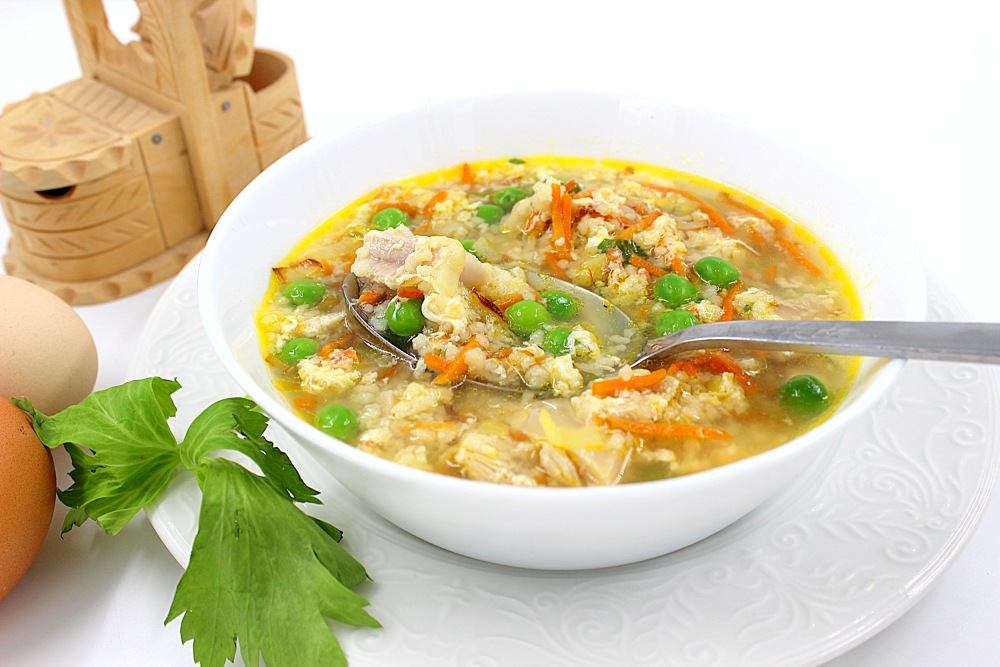 Суп кудрявый-кучерявый: блюдо из детства, которое помнят все — ностальгический рецепт, тот самый, из СССР