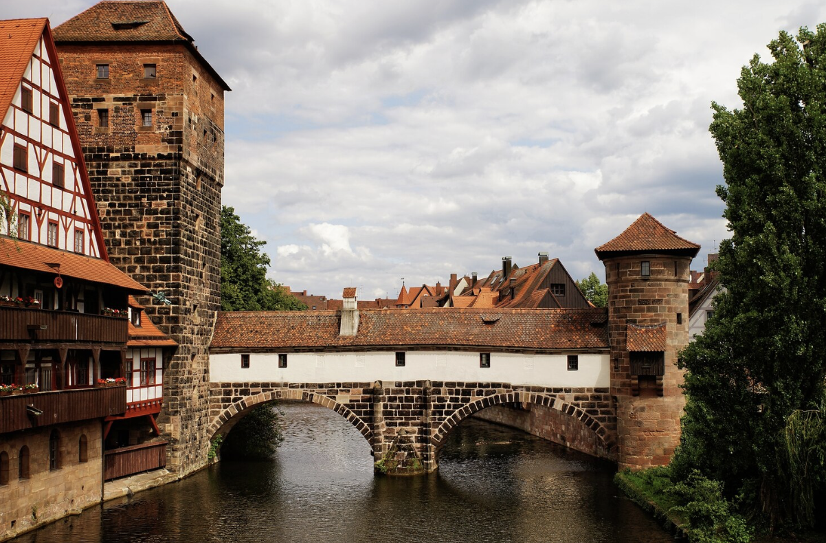 Верхушка айсберга — вот, за чем надо ехать в Германию, а не за пивом, автомобилями и колбасками