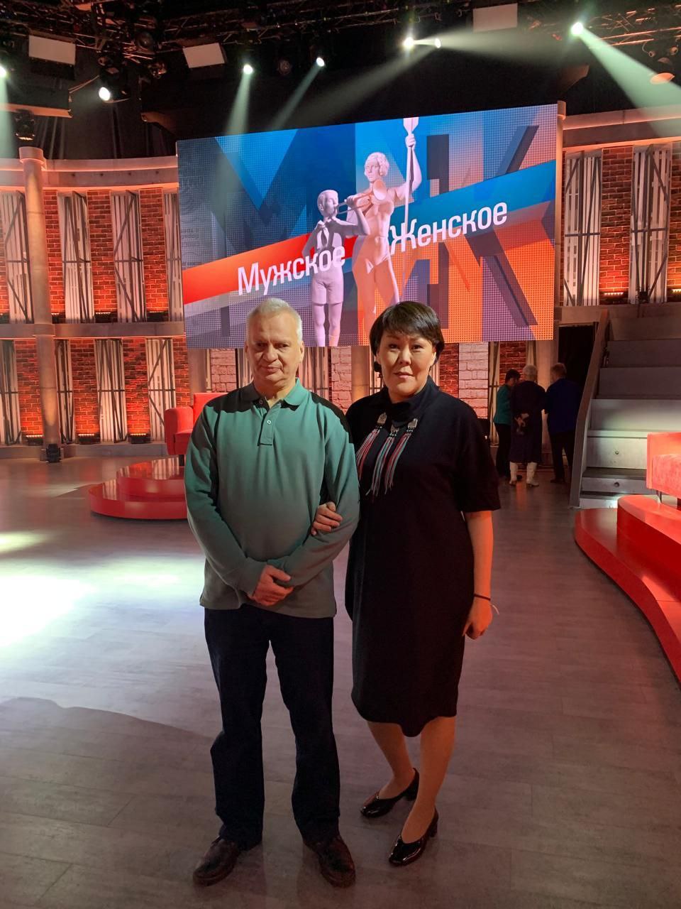 Фотофакт: Якутские журналисты в передаче «Мужское и женское»