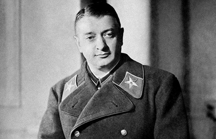 Папа трех дочек: как сложилась судьба дочерей маршала Тухачевского — драма, бесславие и несчастье