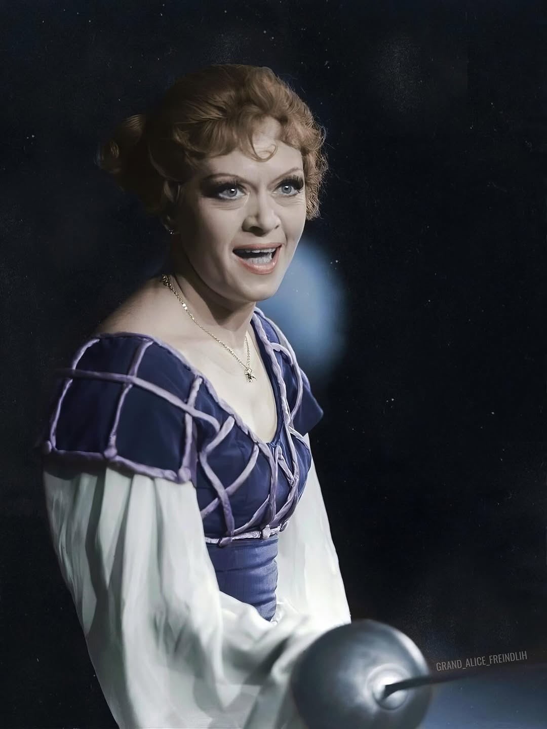 Разбор Алисы Фрейндлих по системе Кибби: Инь и Ян — нежность со стальным стержнем