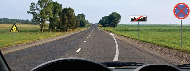 А знаков-то понатыкали — хоть стой, хоть мимо проезжай: с этим вопросом ПДД не справились 78% отвечавших