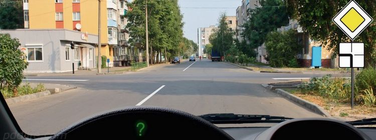 Взаимное перестроение — тут про чистую механику ПДД: 91% водителей поступили бы по совести, а не по правилам