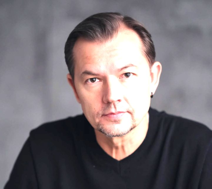 Переезд, развод и новое счастье Алексея Фатеева: как сложилась судьба известного актёра