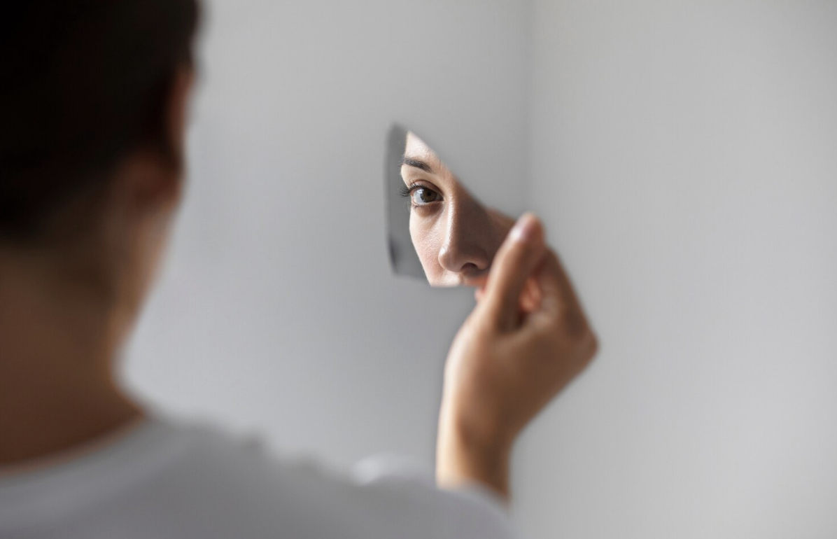 Взгляд внутрь себя: чудеса саморефлексии произойдут с 1 знаком Зодиака уже вот-вот — ждите метаморфоз в середине декабря