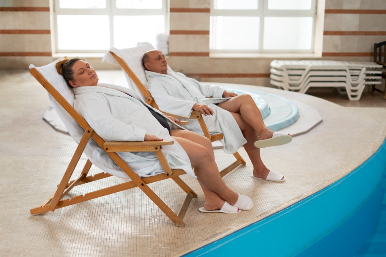 Бесплатные путёвки для пенсионеров: кто имеет право на санаторий — юрист рассказал, как получить