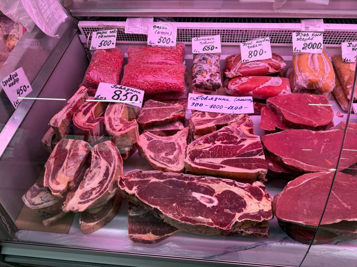 Цены на мясо на рынке Якутска: сколько стоит говядина, жеребятина и оленина