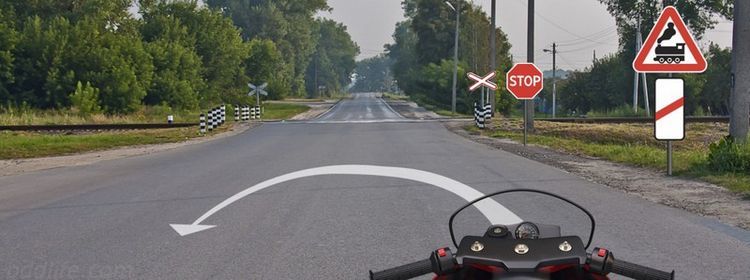 Поезд ушёл: всего 7% отвечают на этот вопрос ПДД правильно — можно ли развернуться перед железнодорожным переездом