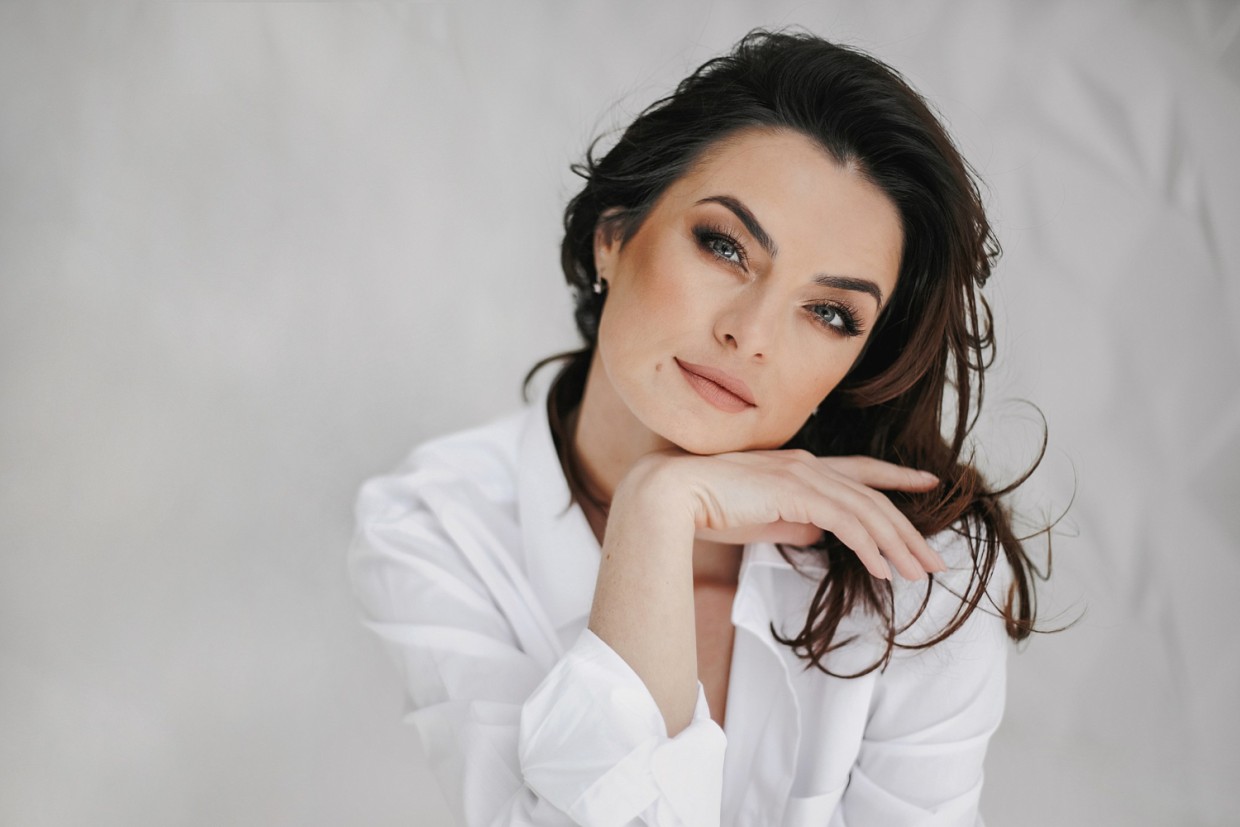 По умолчанию прекрасна: признаки по-настоящему ухоженной женщины — вот 3 причины, по которым взгляд на них останавливается