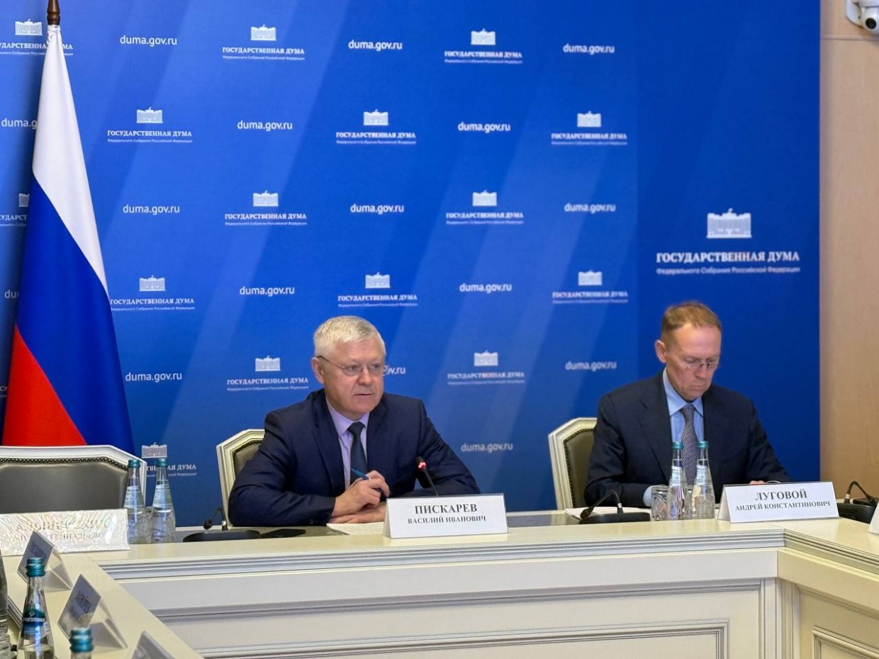 В России чиновником и депутатов могут освободить от ежегодных деклараций