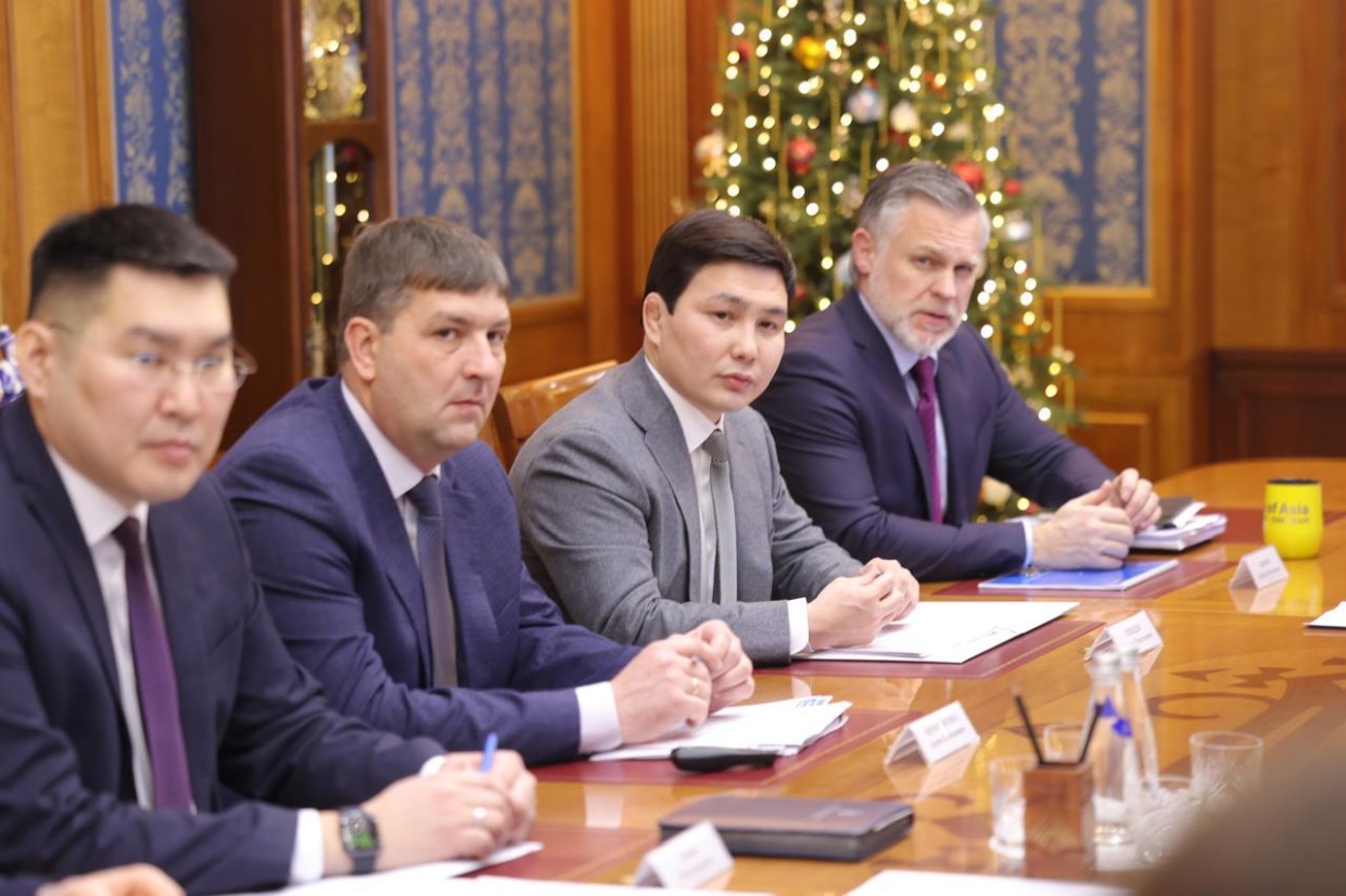 «Саханефтегазсбыт» полностью обеспечил завоз нефтепродуктов в отдаленные населенные пункты Якутии