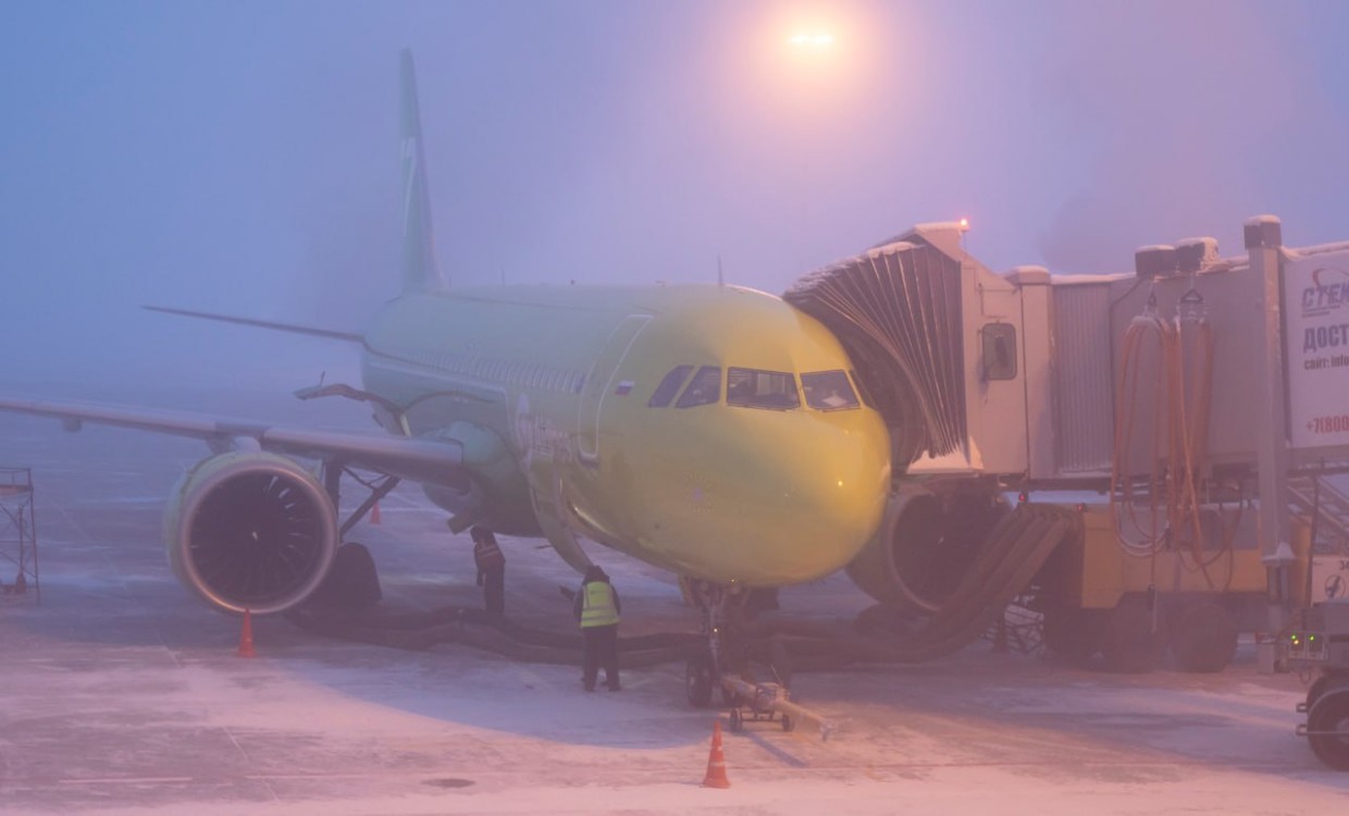 Аэропорт Якутск:  о том, как работают  теплые телетрапы при экстремально низких температурах!