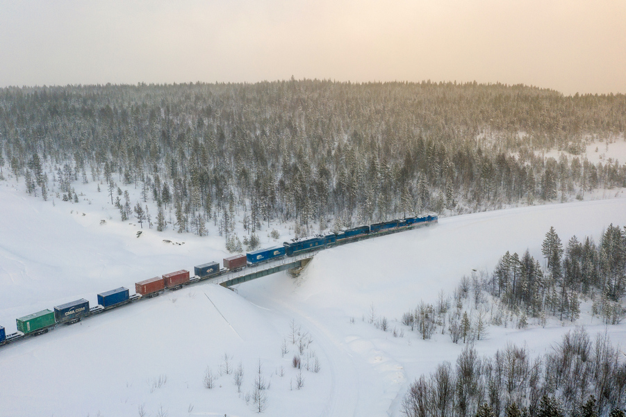 Со станции Столбовая Московской  железной в Якутию отправился первый контейнерный поезд зимнего сезона