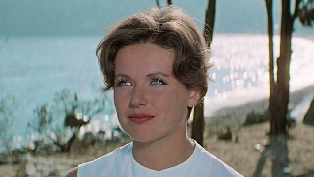 Просто ДНК, и не больше — как так вышло, что у Натальи Фатеевой есть родня, но нет семьи