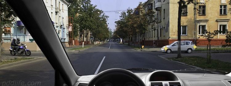 Правило перекрёстка: когда нет ни знаков, ни светофора действует только оно — на экзамене по ПДД 93%