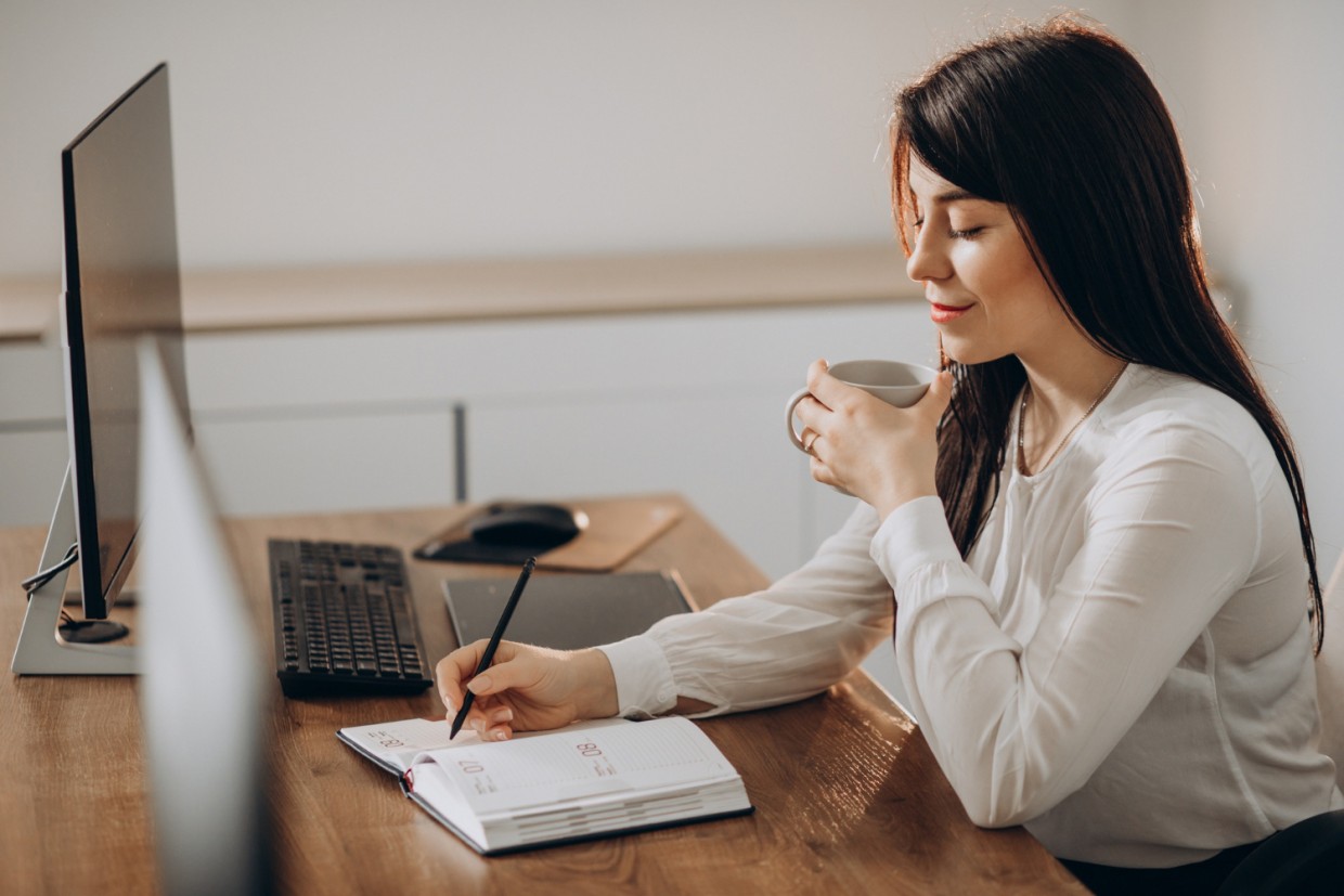 Если работа, то только в удовольствие — гороскоп для 1 знака Зодиака-счастливчика на 19 января