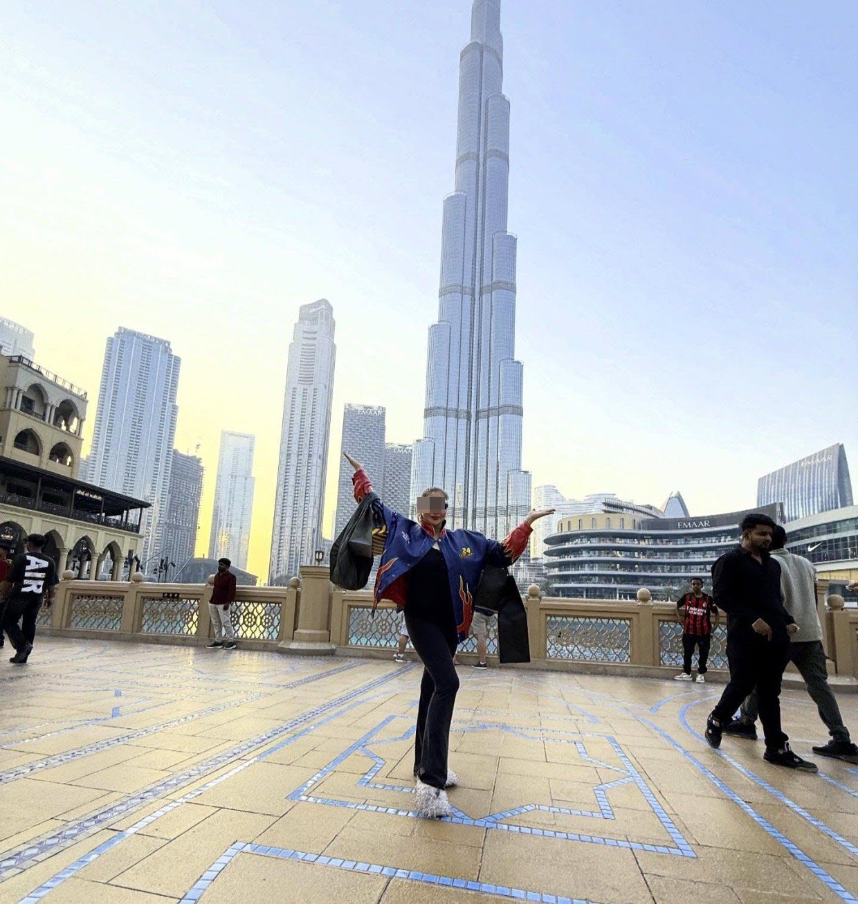 Исчезновение из соцсетей и слухи о задержании. Что произошло в Дубае с якутской ведущей и блогером?