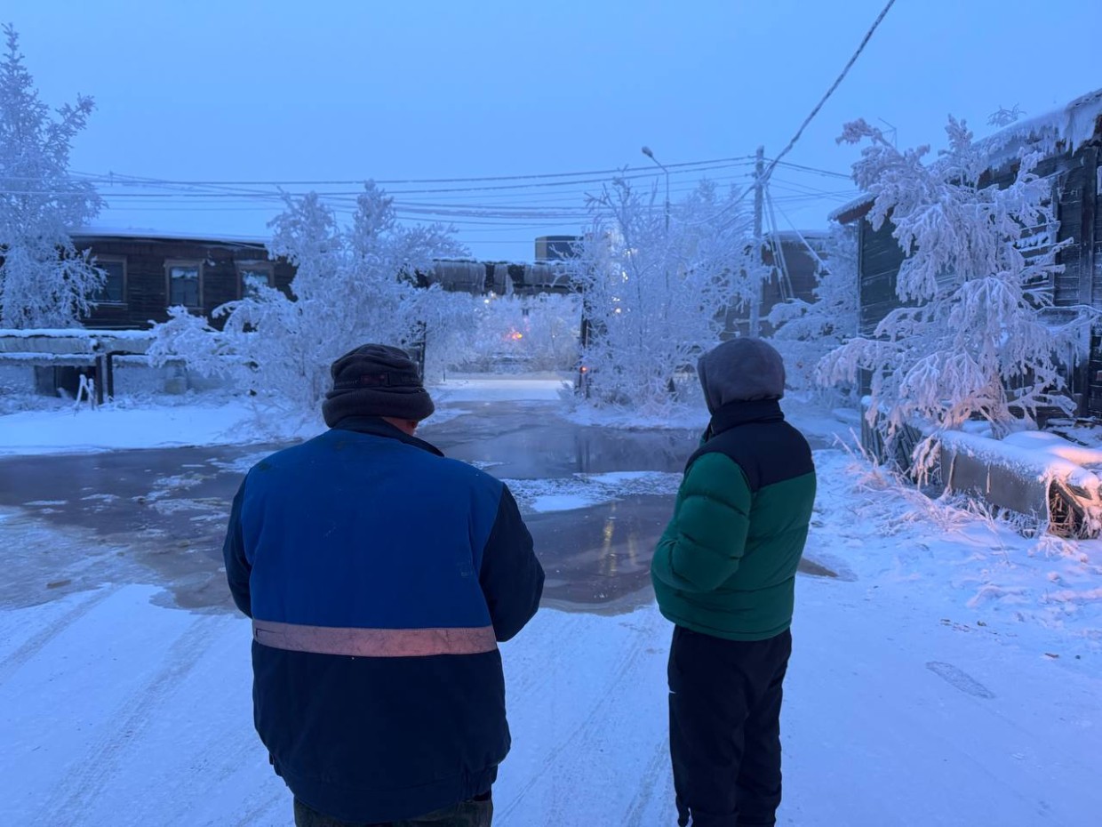 ЧП на ул. Губина: прорыв теплосети, угроза затопления